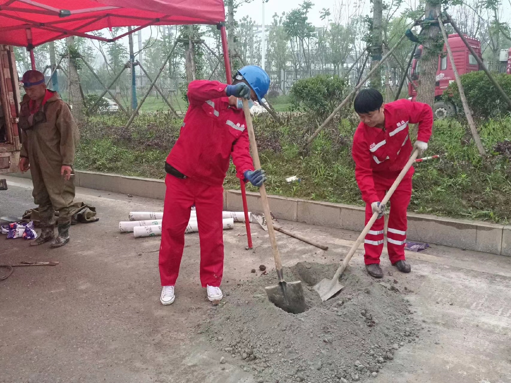 东坡管道疏通哪家好】及时进行市政管道清淤
